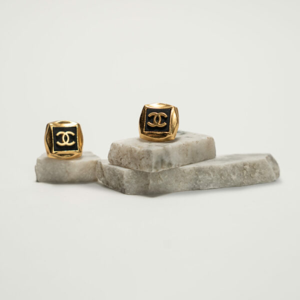Chanel Clips